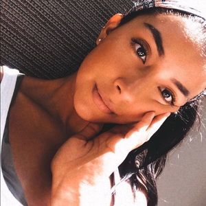 Meet your Posher, Gabriela